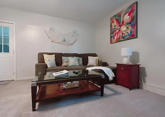 310 Priscilla Dr Apartment